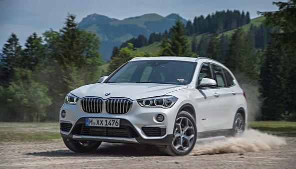 'Freude am Überfahren': BMW X1 ne zazna pešcev