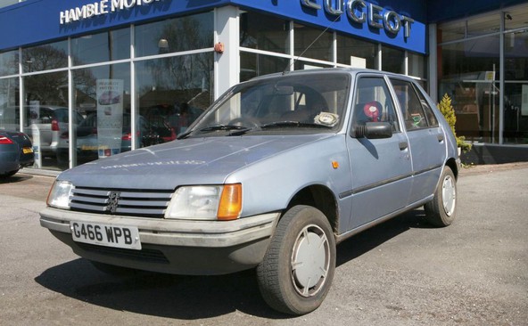 Peugeot 205: Francoska 'muha' z rekordnim številom kilometrov