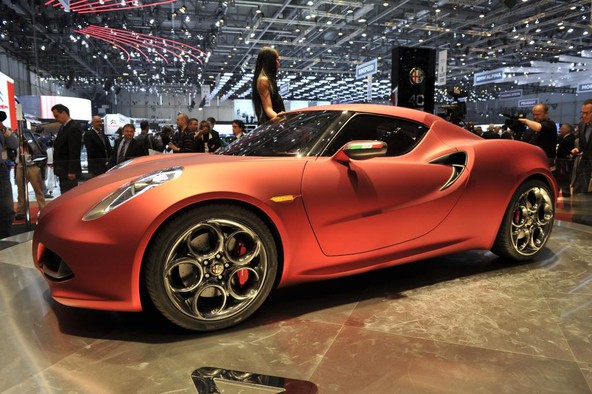 Alfa Romeo 4C concept: Kompaktni superšportnik