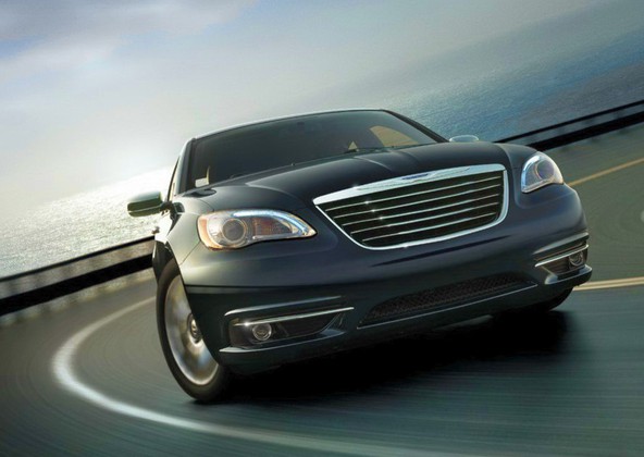 Chrysler 200: Osveženi predstavnik ameriškega srednjega limuzinskega razreda