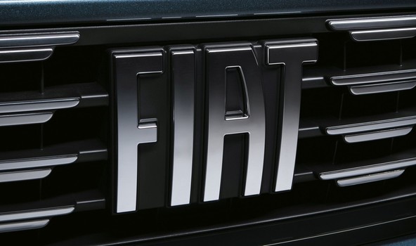 Nostalgija prinaša dobiček: Analiza poslovanja znamke FIAT