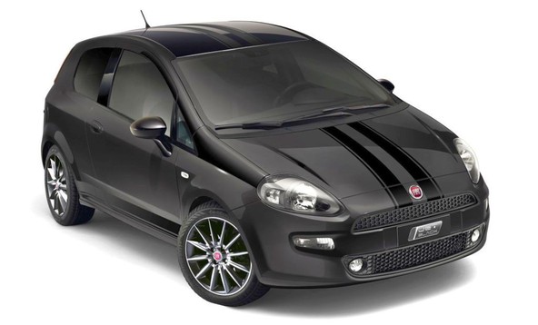 FIAT punto 'Jet Black' limited edition: 300 posebnih britanskih primerkov