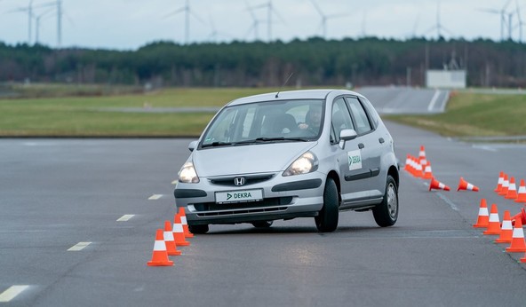 DEKRA Verkehrssicherheitsreport 2022: Samo vzdrževano vozilo je varno vozilo