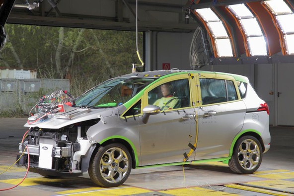 Ford B-MAX: B-MAX-ov razvoj je prinesel nove varnostne standarde