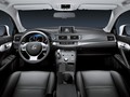 Lexus CT 200h: Zbliževanje z ljudstvom