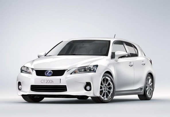 Lexus CT 200h: Zbliževanje z ljudstvom