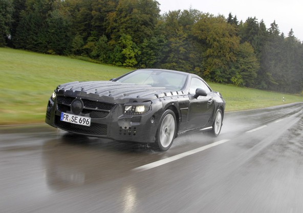 Mercedes-Benz SL roadster: Nastajanje novega superšportnika