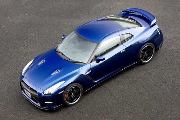 Nissan GT-R & ‘Track Pack’: Pika na i