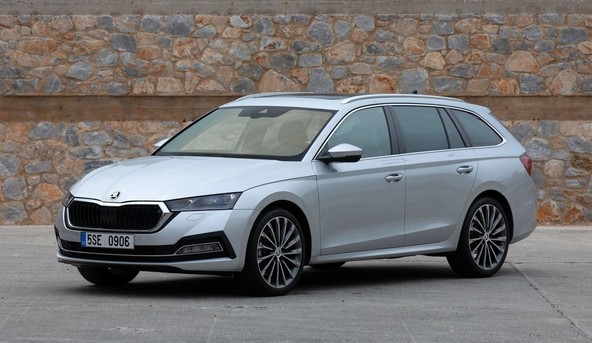 Primerjalni test revije “Auto Motor und Sport”: Je večje res boljše?