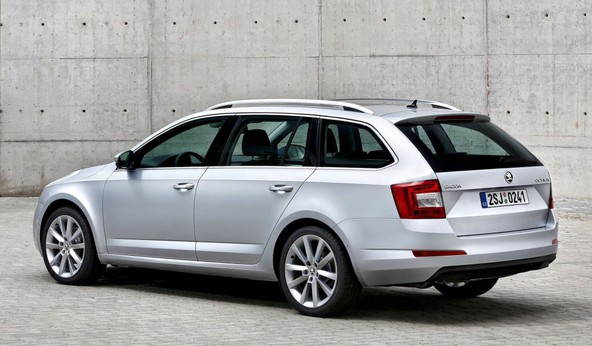 Škoda octavia combi & EurotaxGlass: Nova octavia combi z najmanjšo izgubo vrednosti
