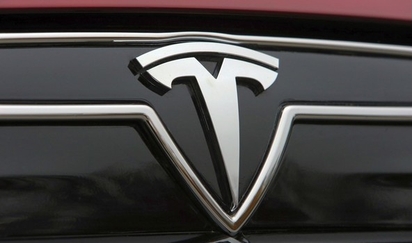 Big Brother Awards 2020: Nova zaušnica znamki Tesla