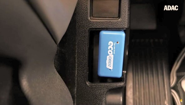 'Spritspardongle' Eco OBD2: Varčevalna tehnologija za naivne 
