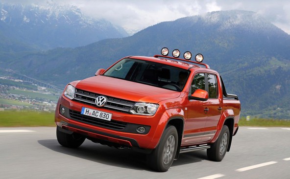 Revija OFF ROAD - 'Geländewagen des Jahres 2013': Tretja prestižna titula za Volkswagnov amarok