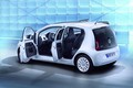 Volkswagen up!: Po novem tudi s petimi vrati