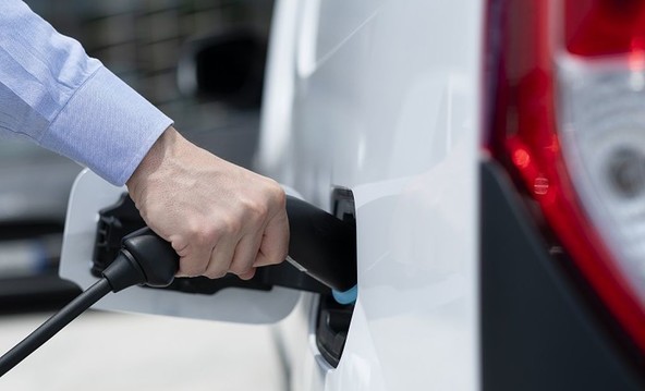 LeasePlan Mobility Insights Report : Se nakup električnega avtomobila res izplača?