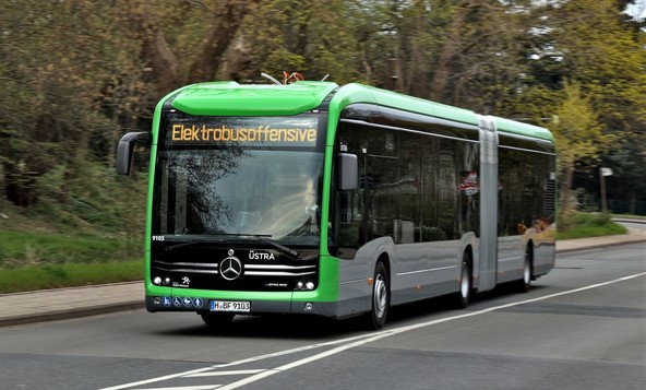 'Čudoviti' svet elektromobilnosti: V Münchnu izgnali električne avtobuse, v ZDA sprejeli posebne ukrepe