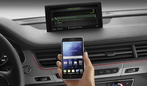 Študija organizacije AAA: Temna plat 'infotainment' sistemov