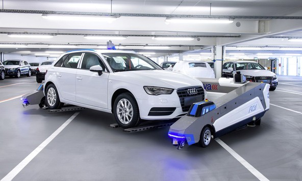 Audi & Serva Transport Systems: V Ingolstadtu zaposlili dva nova robota