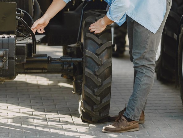 Kako izbrati prave gume za vaš traktor?