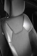 RENAULT RAZKRIVA NOVI CLIO: PRODAJNA USPEŠNICA V PRENOVLJENI PODOBI