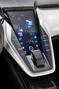 Nissan na IAA: Znamka, ki bo zaznamovala leto 2013