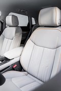 "Audi e-tron extreme", 3. postaja: Royal Danish Playhouse v Kopenhagnu: Oaza miru: prototip Audi e-tron sam na velikem odru
