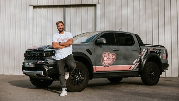 FILIP FLISAR & FORD RANGER RAPTOR: VOZILO, KI ODLIČNO IZRAŽA NJEGOV KARAKTER