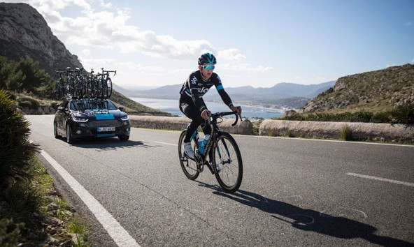 Ekskluzivni dobavitelj osebnih vozil in dostavnikov: Ford je sklenil partnersko pogodbo z elitno ekipo Team Sky