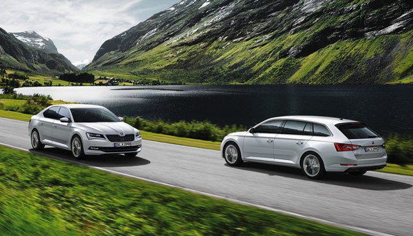 Škoda Superb: Superb med finalisti izborov za priznane avtomobilske nagrade