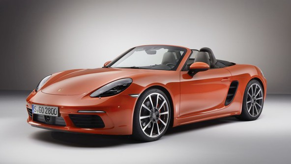 Porsche 718 Boxster: Novi roadster s sredinsko nameščenim štirivaljnim motorjem