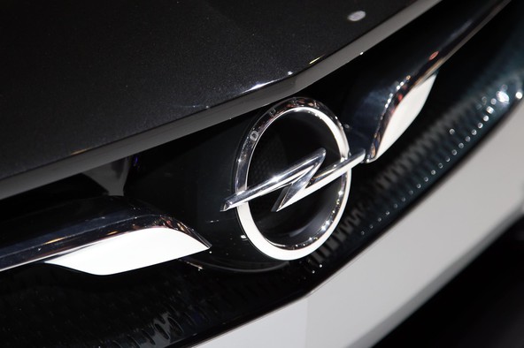 Opel na avtomobilskem salonu v Ženevi: “Še bolj čustven in inovativen ter močnejši kot kadarkoli doslej!”
