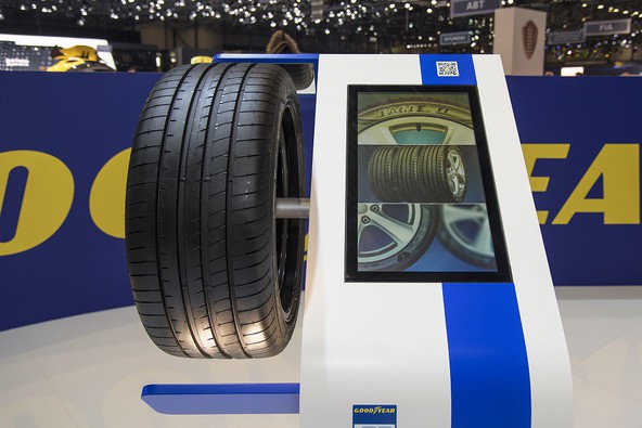 Goodyear Eagle F1 Asymmetric 3: Goodyear na ženevskem avtomobilskem sejmu predstavlja vrhunsko pnevmatiko