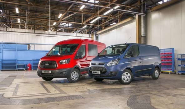 Ford Transit in Transit Custom: Čistejši, učinkovitejši in še bolj prefinjen dizelski motor Ford EcoBlue