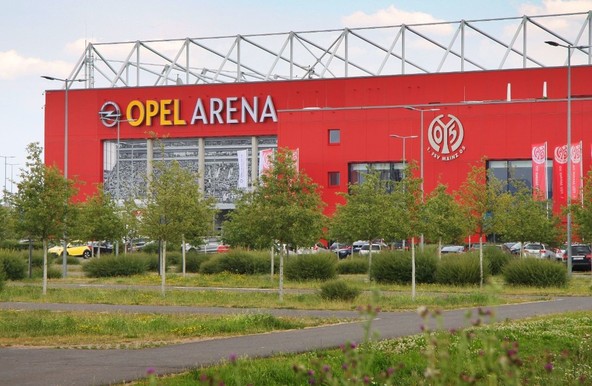 Otvoritev stadiona OPEL ARENA: Otvoritev z zabavo in vznemirljivo tekmo