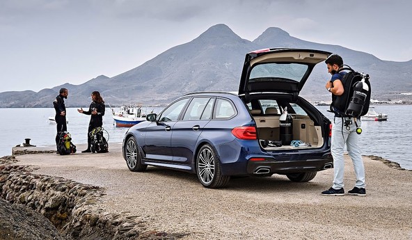 Novi BMW serije 5 Touring: Dinamična odličnost, estetska privlačnost in inteligentna funkcionalnost