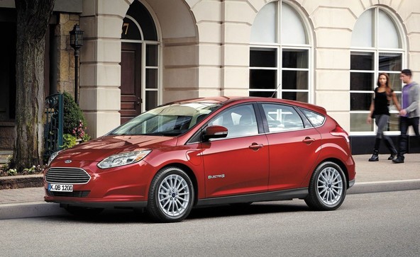 Ford Focus Electric: Sedaj lahko z enim polnjenjem akumulatorja prevozi do 225 km