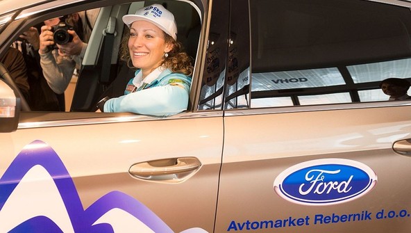 Ilka Štuhec & Ford: Zlata Ilka Štuhec prevzela novi S-MAX