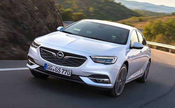 Opel Insignia Grand Sport: Insignia Grand Sport  z najnovejšimi pogonskimi sklopi