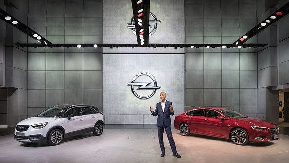 Opel na 87. Mednarodnem avtomobilskem salonu v Ženevi: Oplova ofenziva modelov: predstavitev nove Insignie in Crosslanda X