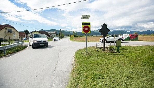 Križišče v Medlogu: Križišče odslej varnejše s sistemom COPS@road