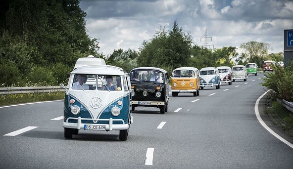 Volkswagen Gospodarska vozila: Na lokaciji tovarne v Stöcknu priredili veliko zabavo za ljubitelje legendarnih Bullijev