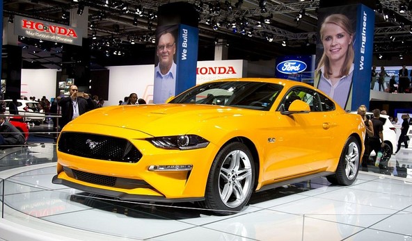 Ford Mustang za Evropo: Osupljiva zmogljivost in izkušnja zabavne vožnje
