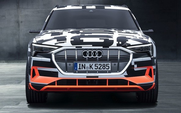 Prototip Audi e-tron: Takšen bo Audijev prvi model z izključno električnim pogonom