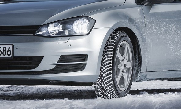 Goodyear Vector 4Seasons Gen-2 & UltraGrip 9: Zmagi na ADAC/TCS/ÖAMTC testih in testu revije Auto Bild