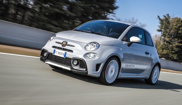 Abarth 595 esseesse in 124 Rally Tribute: Abarth praznuje 70 let zgodovine na mednarodnem avtomobilskem salonu v Ženevi