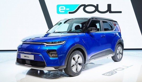 KIA v Ženevi z naelektrenimi novostmi: e-Soul, e-Niro, izboljšani Niro in koncept ‘Imagine by Kia’