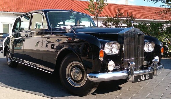 Vozilo za princeso: KRALJEVSKI ROLLS ROYCE PHANTOM VI NA SLOVENSKIH CESTAH