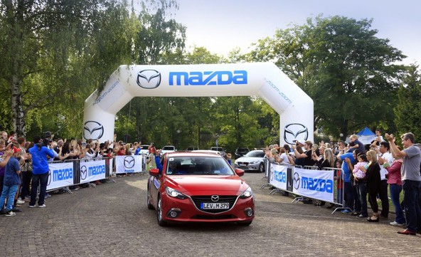 Mazda Route3: Mazda je zaključila medcelinsko testno vožnjo