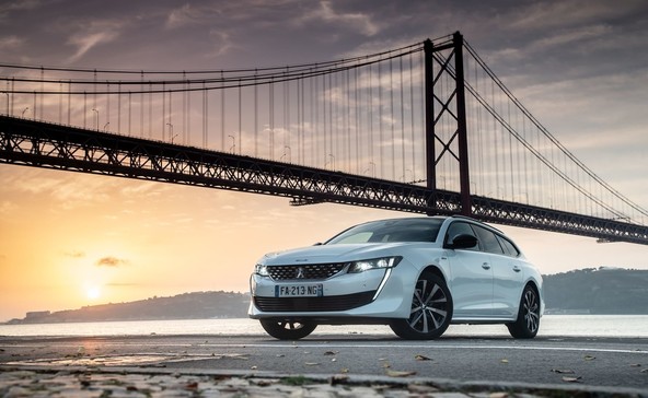 Radikalen karavan: Novi PEUGEOT 508 SW