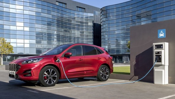 Povsem nova Ford Kuga: Najučinkovitejša v svojem razredu